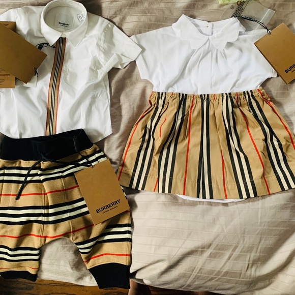 Matching Burberry 6 month boy girl - Picture 1 of 3